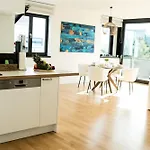 Moderne Mit Grosszuegigen 100qm In Der Dresdner Altstadt Daire Dresden