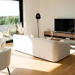 Daire Moderne Mit Grosszuegigen 100qm In Der Dresdner Altstadt