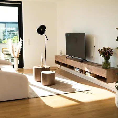 Appartement Moderne Mit Grosszuegigen 100qm In Der Dresdner Altstadt *