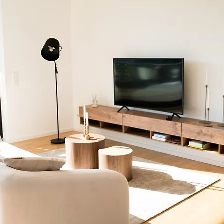 Moderne Mit Grosszuegigen 100qm In Der Dresdner Altstadt Apartment Dresden