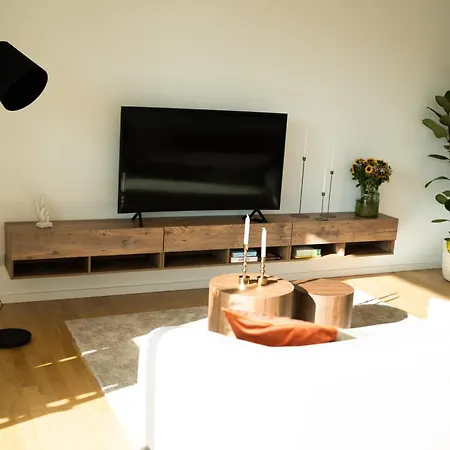 Moderne Mit Grosszuegigen 100qm In Der Dresdner Altstadt Appartement Dresde