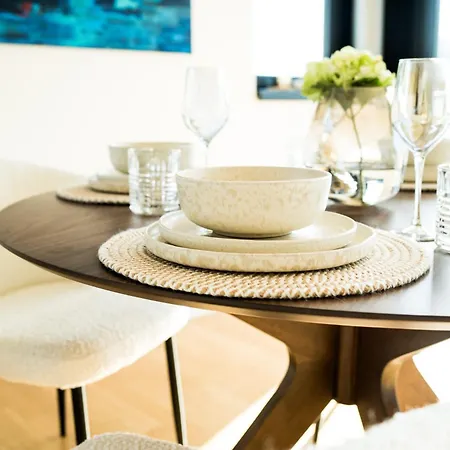 Moderne Mit Grosszuegigen 100qm In Der Dresdner Altstadt Appartement Dresde