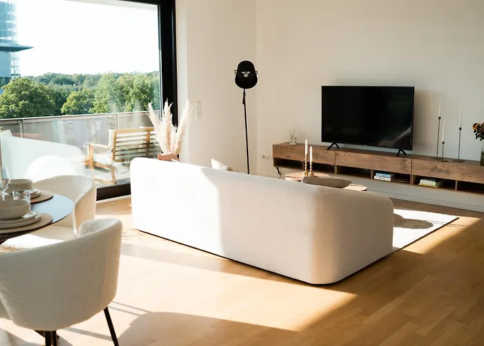 Apartment Moderne Mit Großzügigen 100qm In Der Dresdner Altstadt