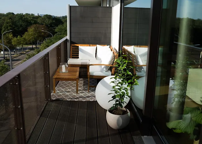 Moderne Mit Grosszuegigen 100qm In Der Dresdner Altstadt Apartment