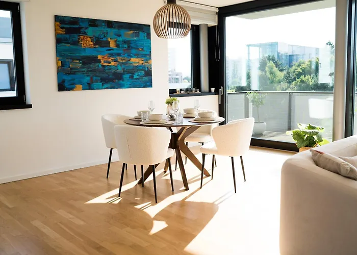 Appartement Moderne Mit Grosszuegigen 100qm In Der Dresdner Altstadt *