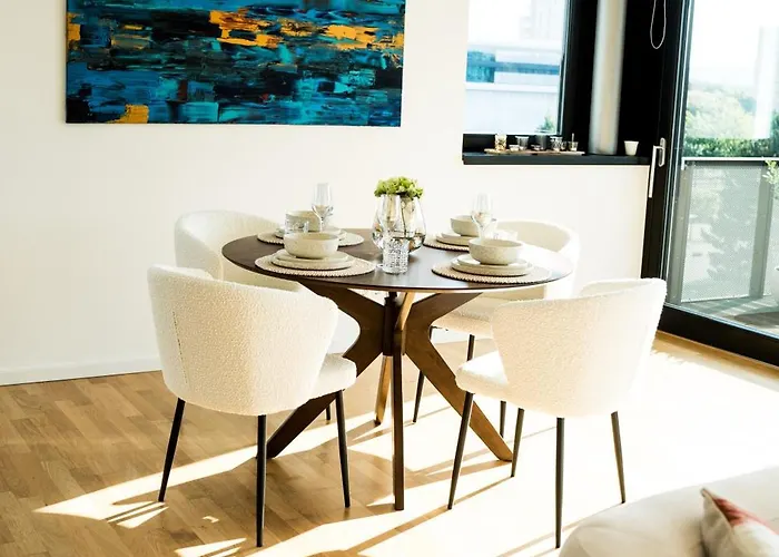 Appartement Moderne Mit Grosszuegigen 100qm In Der Dresdner Altstadt *